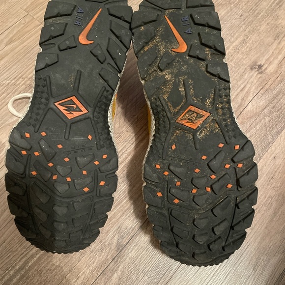 Nike Air Humara - Picture 6 of 6